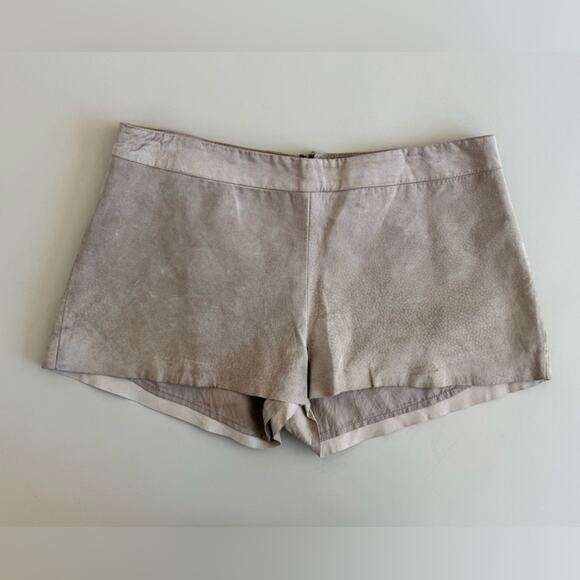 H&M suede shorts - Picture 2 of 8